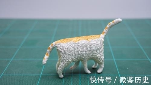 还原|全球的猫都想屏蔽这个日本人,他到底做了多少沙雕手办?
