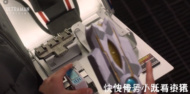 怪兽|《特利迦奥特曼》第一集正式播出,动作戏满分,但文戏却有点尬