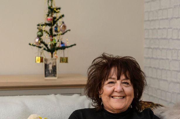  英国|英国最古老圣诞树喜迎百岁，和3代人过100次圣诞节