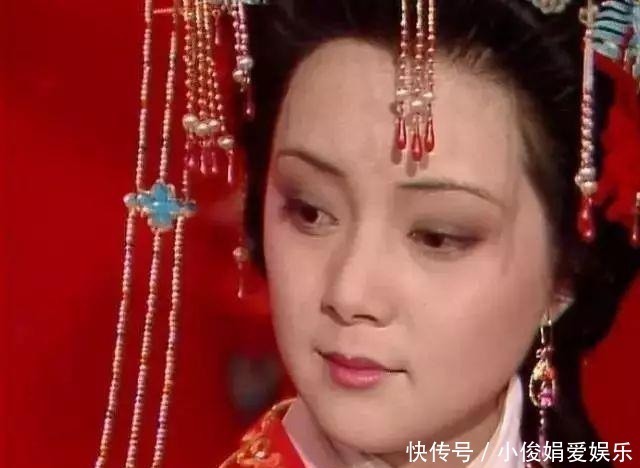 怜香惜玉|红楼梦:宝钗终嫁了宝玉,她到底爱不爱宝玉?宝钗:嫁谁都行