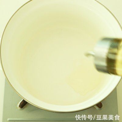 饭店大厨说漏嘴的秘密，萝卜生蚝汤这样做才好吃