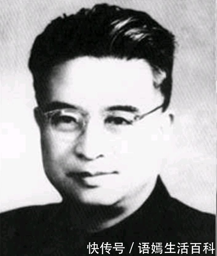 新中国成立初,周总理兼任外交部长,另有3位