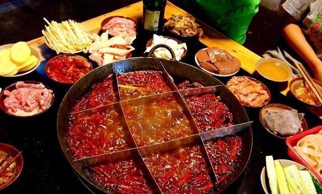 胃病开始恶化时,吃饭会有3种表现,若一个不占,胃癌离你还很远