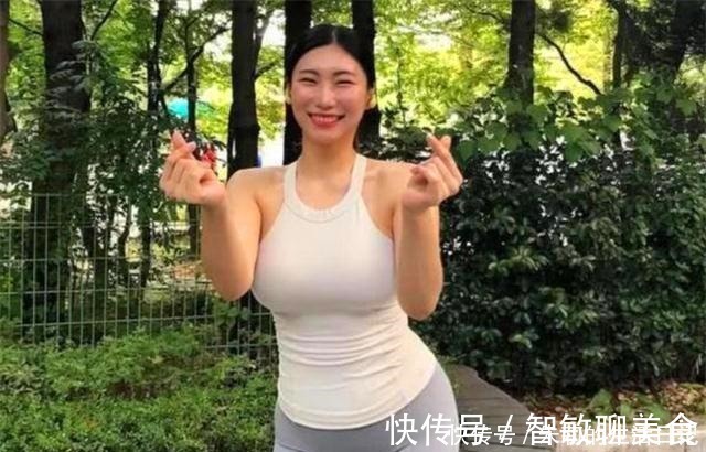 阿姨|42岁阿姨身材胜过少女,嫁给25岁小伙,生了一对双胞胎!