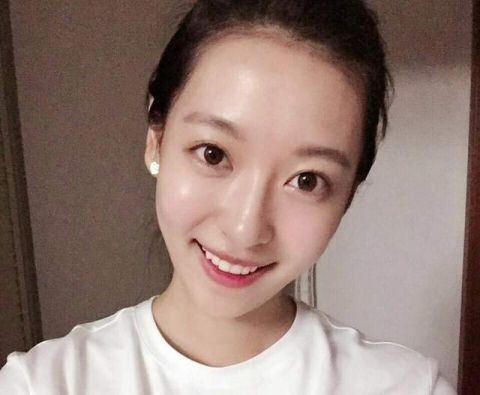 iss香港小姐選美大冷門！甜美富家女大熱倒灶慘遭淘汰，網友稱有黑幕