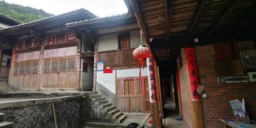 倒下|探秘福建版“布达拉宫”，建在一处危险的山坡之上，屹立百年仍未倒下