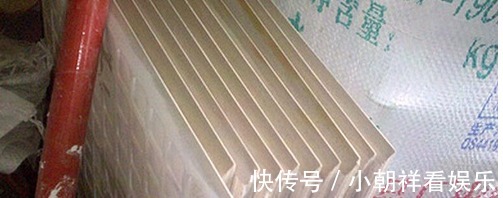 勾缝|新房装修时，看到师傅这样贴瓷砖，业主就知道这手艺一定很好