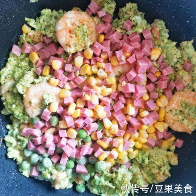 青豆|减脂无米炒饭秘?不含一粒米饭的蛋炒饭??