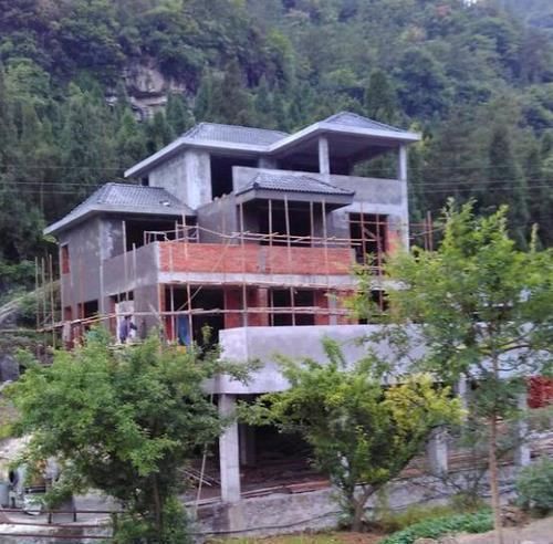浇筑|100万在依山旁水的半山腰建三层别墅，成朋友们眼中的人生赢家