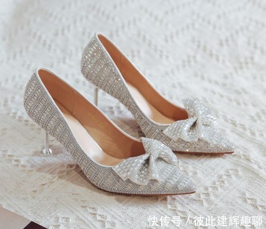 如何挑选合适的婚鞋?这些技巧你要知道