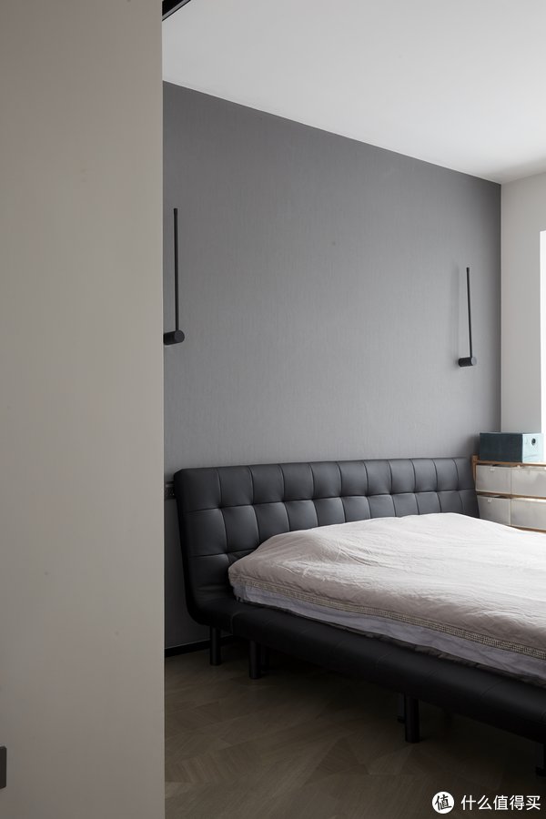 卫浴|绝！5口之家0杂物，只靠1扇门实现卫浴三分离