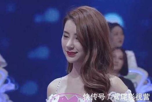 名字|非诚勿扰女嘉宾非常漂亮，上台就说了一句话，为啥灯全灭了