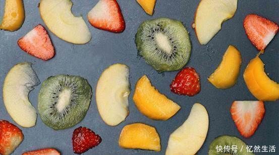 添加剂|营养师不会给孩子吃的食物,不少父母成堆往家里买,还觉得淘到宝