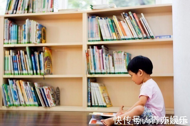 学霸|孩子身上有这三种特征,上学后妥妥的学霸,即便贪玩也没关系