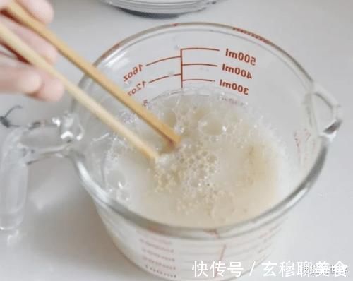 天冷发面，不能只放酵母，多加这两样食材，就能滋生一些酵母菌