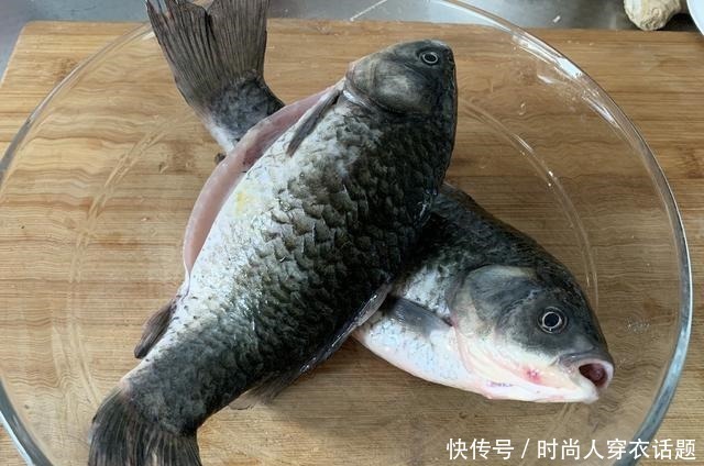 柠檬汁|给鱼去腥,只会加葱姜料酒就错了,大厨教你一招,鱼肉鲜嫩无腥味