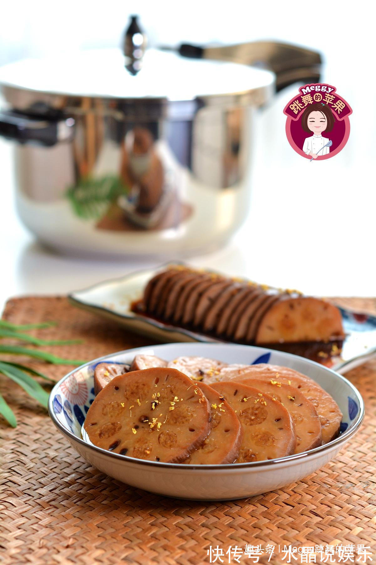 很多女人都爱吃的一道菜，和红糖同炖很抢手，经常吃能排污补元气