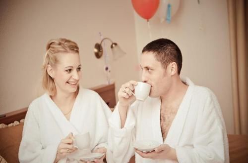 黄金|以下3种水,被称为“黄金水”,男人每天喝一杯,激活“荷尔蒙”