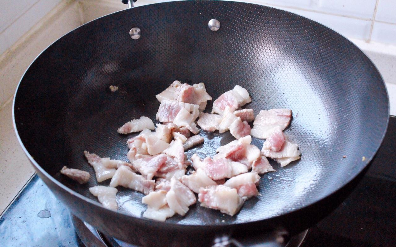 这样做出来的炒肉味道一级棒，一点也不输于饭店，又辣又开胃