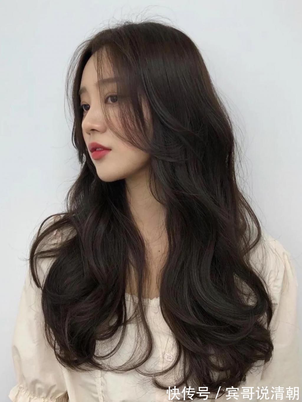 发量|木马卷虽然好看,但不适合于所有人,根据脸型选发型才能不会错