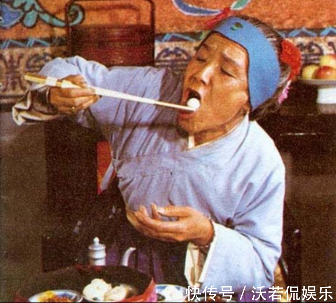 尤二姐|打秋风的刘姥姥真的穷吗宝钗办的螃蟹宴揭穿真相