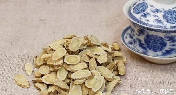 胃炎|黄芪是个“宝”?男人坚持多喝黄芪水,3个“便宜”可能让你捡到