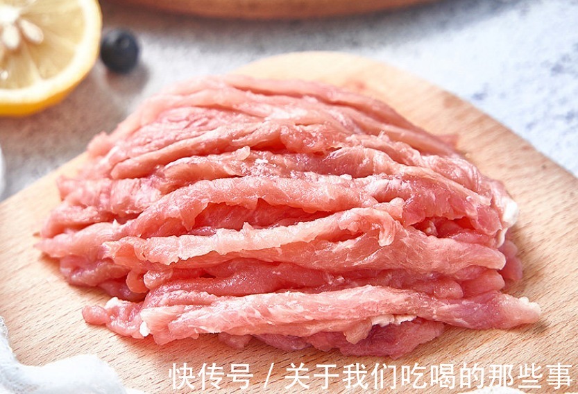 厨师教你4个小技巧,学会后无论炒啥肉丝都滑嫩鲜香,不老也不腥