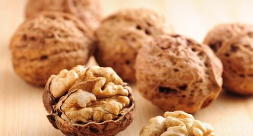 只能|核桃只能補(bǔ)腦？錯(cuò)了！還有幾大功效更重要，老年人常吃身體好