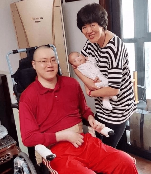沈琼|男排汤淼获“慰问金”!瘫痪15年发福脸色苍白,妻子母亲都已改嫁
