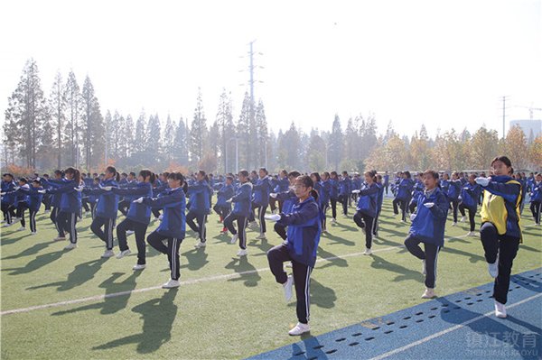 镇江市|镇江市中小学生体质健康工作现场会在扬中举行