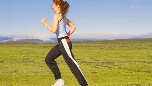 晨跑|跑步爱好者:晨跑和夜跑,哪一个更利于燃脂减肥?很多人还不了解