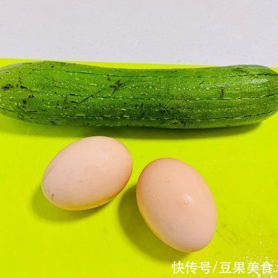 丝瓜炒蛋|#巨下饭的家常菜#丝瓜炒蛋
