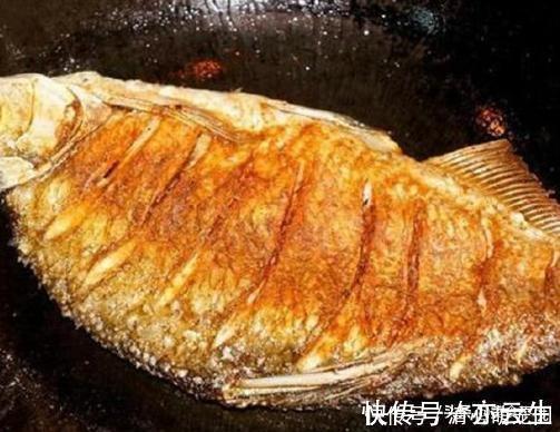 忌讳|给鱼去腥时，“最忌讳”放酒和醋，教你一招，鱼肉鲜嫩还没腥味