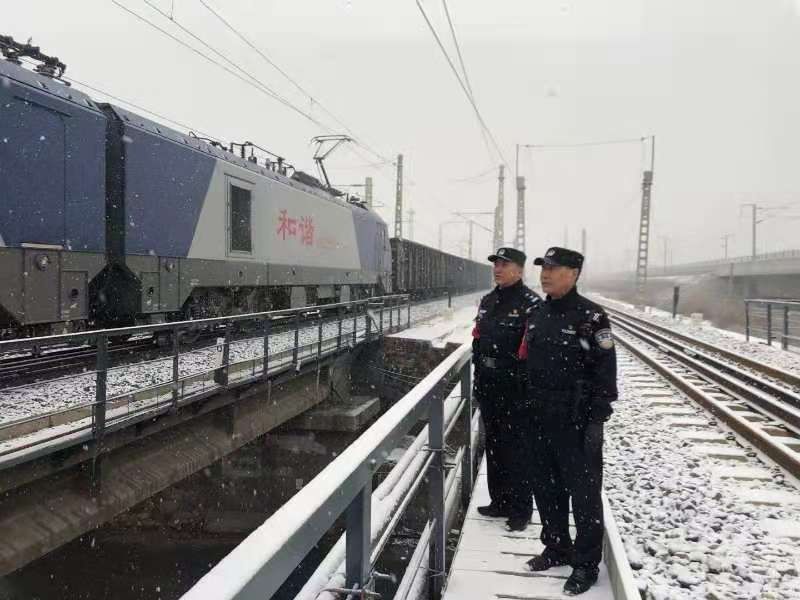  铁路|应对初雪，北京铁路警方已启动应急预案