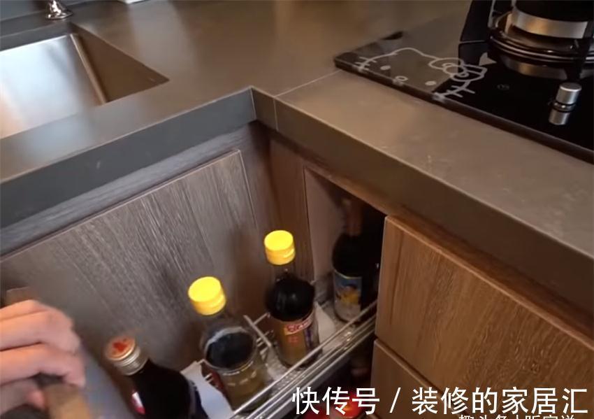 收纳|退休夫妇买下35㎡养老房，一室改两室，将蜗居变成温馨中式家