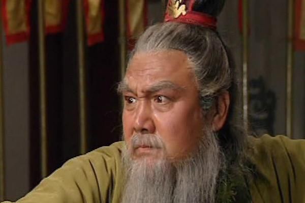 答案|关羽为何瞧不起黄忠?答案其实很简单