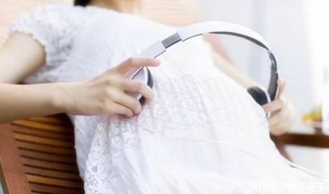 妈妈|胎儿在妈妈的肚子里会感觉到孤独吗事实让人觉得有趣,了解一下!