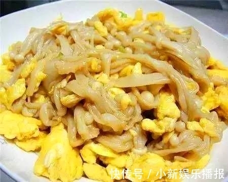 全家人围桌而坐抢着吃的家常菜，酱香浓郁，营养解馋，全家吃嗨了