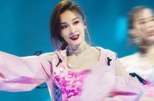 吴昕第一次单独主持综艺节目,再次惨遭滑铁卢,坐实废柴人设