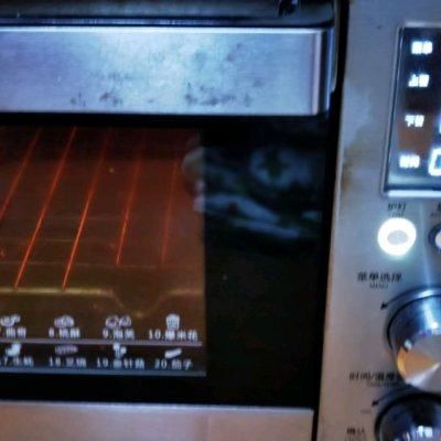 上桌前不被看好的汉堡胚，吃完却逆风翻盘