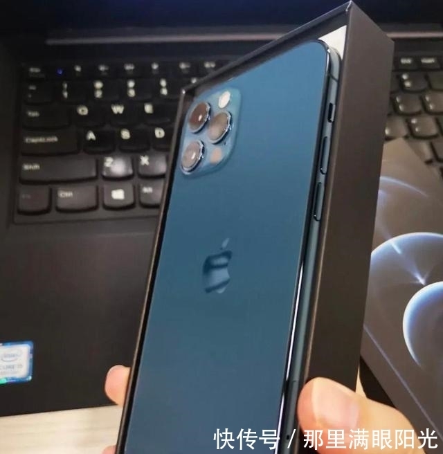 iPhone|花上万购买iPhone手机的人是什么心态?无房无车的男同事这么说