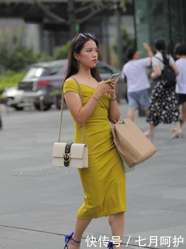 小妹妹|黄色连衣裙搭配高跟鞋，优雅得体，让造型更加艳丽