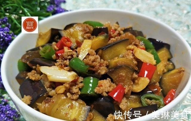 红绿辣椒|我做的烧茄子,不油炸更入味,隔天就做一次,孩子多吃一碗饭!