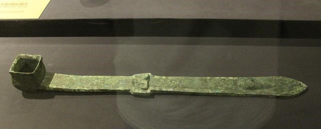 武丁|妇好墓中的尸骨荡然无存,历史上真的有这样一位女将军吗