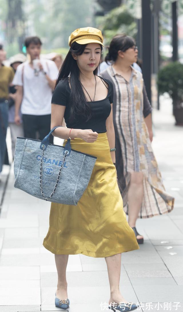 连衣裙 连衣裙的穿搭也可以先锋有个性,优雅不失清新,美丽不单调