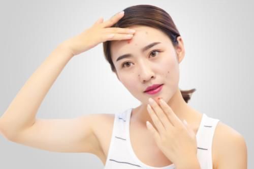 女子|28岁女子因常吃一“零嘴”,皮肤慢慢变白,皮肤科医生:值得借鉴