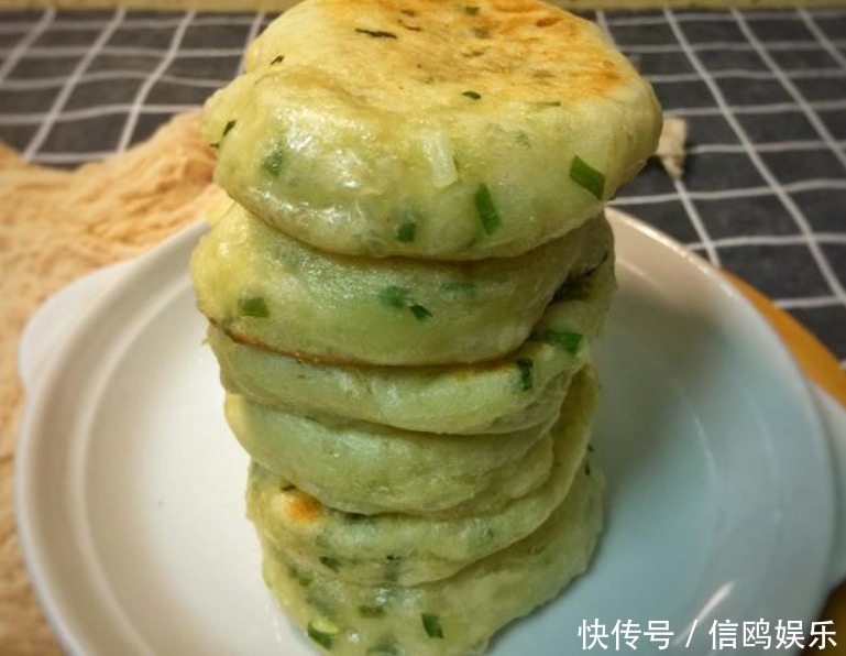 天冷爱吃这早餐,不揉面,比馒头更简单,比面包更软,松软咸香!