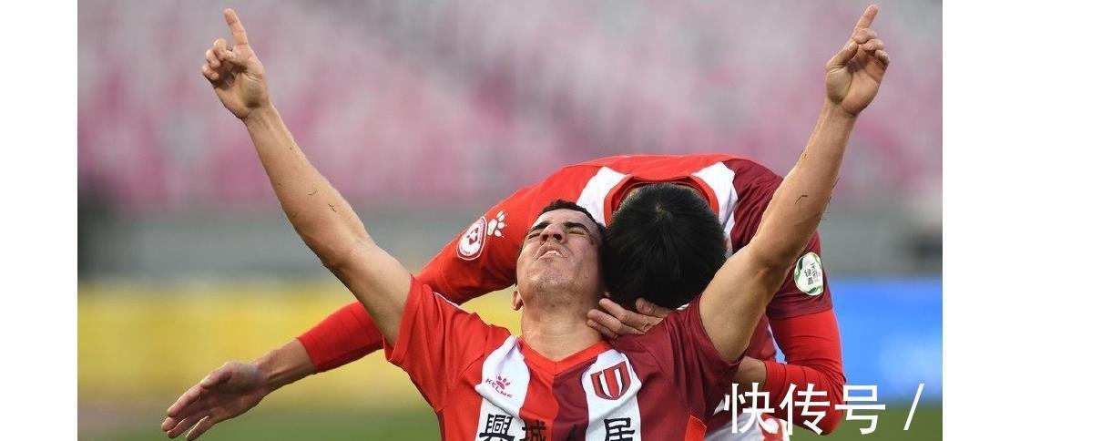 中超|反转!青岛,大连人绝处逢生,媒体爆料:新赛季,他们将留在中超