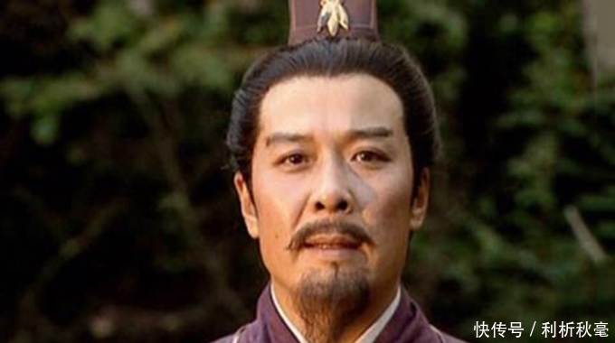 名将|关羽一生看得起几人？数来数去只有4个，2兄弟2名将，却无诸葛亮