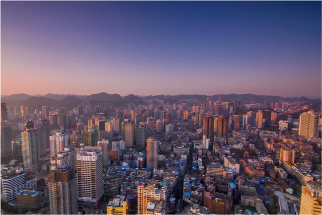 国家老干部|中国住房已过剩,老百姓仍买不起国家老干部提2大“解决方案”